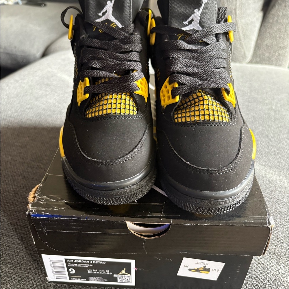 Jordan Kids Black and Yellow Sneakers (BRAND NEW!!!)